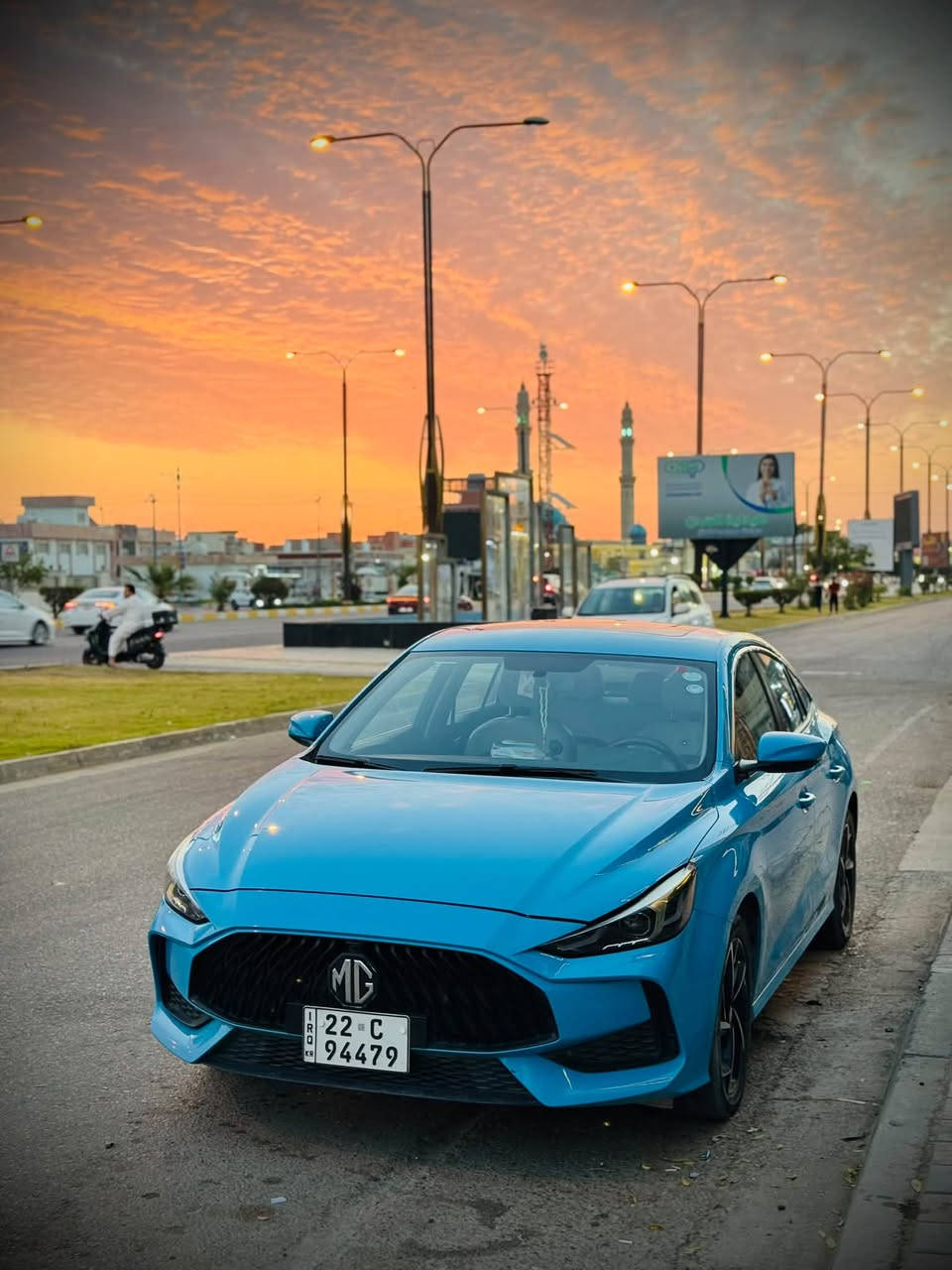 السلام عليكم
MG gt 2023 
1500 تيربو 
وارد خليجي 
سياره بيها بس بارد بالباب مال السايق وبيها طخه بالدوسه الي يم الصدر  
ماشيه 91 الف بال 90 الف مبدل محرك جديد 
سيارة بعدها نظيفه
يعني مكفوله گير ومحرك 
سعرها 110 $ وبيها مجال بسيط 
رقم الهاتف ***********
