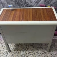 ميز مكتبي • حديد • الدورة
