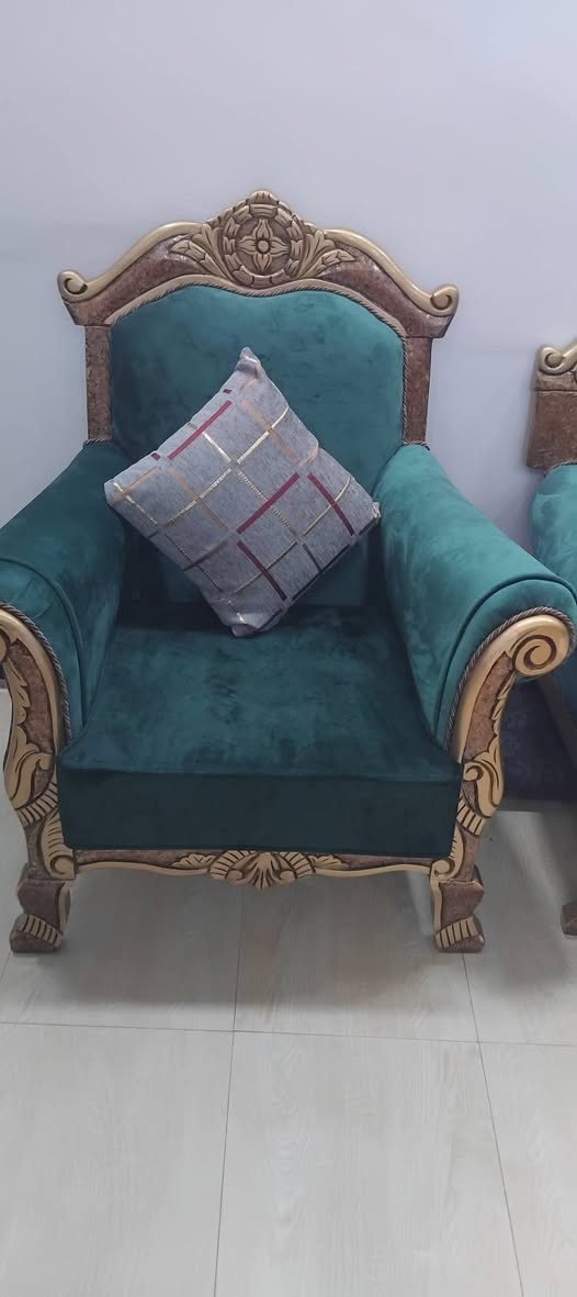 السلام عليكم 
اغراض منزلية للبيع 
***********
