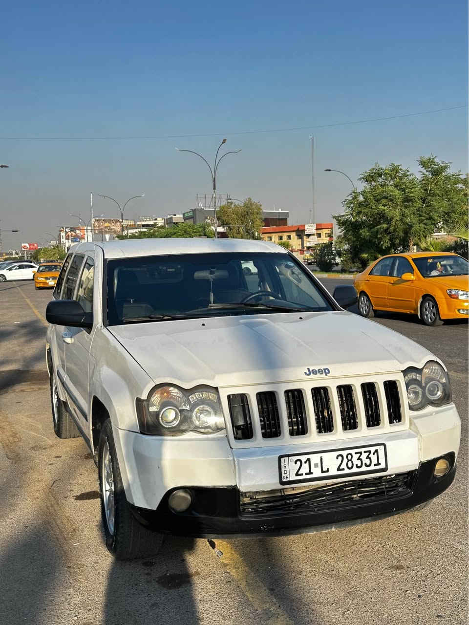 سلام علیکم 
جیب شیروکي 2008 دبل اکسل سیارة نظیفة صبغ ثخین رقم سلیمانیة سنوية جدد 2029 رقم جدید بلنسبة صبغ شبر جاملخ امامي  وشبر جاملغ خلفي طرف سکن بدون دواخل 
سعر:107 بي مجال 
لتواصل : 

*********** الحويقة, كركوك
