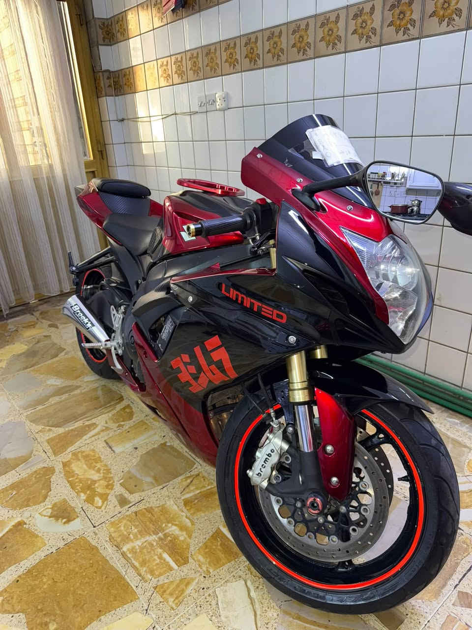 سلام عليكم جكسر للبيع مرقمة وسنوية
750cc 
2016
دراجة كاملة مكملة بدون نواقص من محرك وكهربائيات والخ
نقصها بس كفرين السمج واكعات

دراجة عليها برمجة طلقات وباكفاير

مكان الدراجة بغداد السيدية
سعر 62$ وبيها مجال جداً بسيط
***********
