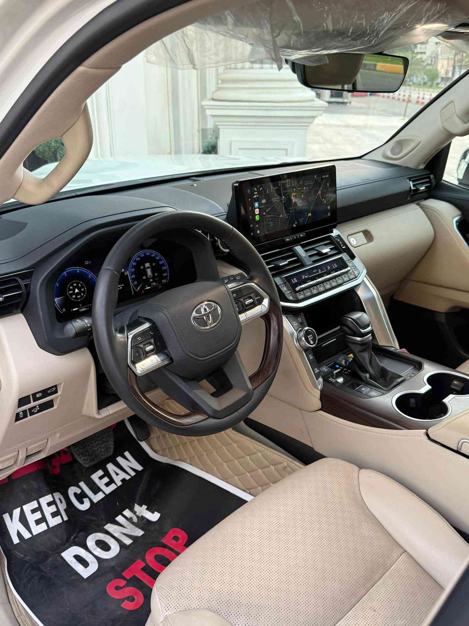 لاندكروز 2025 VX Limited 
السيارة بريم اصل باب اولا
مغلفه ppf من زيرو ضمان 10 سنوات 
كفالة عامة من كلشي 
ماشيه 13 الف كيلو فقط 
السياره بعدهه على وضع الزيرو 
رقم بغداد تحويل مباشر 
السيارة فول مواصفات 1/1 
بيبان شفط 
فلاشات  بل صندوق الخلفي
رادار امامي جانبي خلفي 
نقطه عمياء 
دبل شاحن وايرليس (بريم)
تشغيل عن بعد 
4 كامرات 360 درجة
كراسي امامية تدفئة تبريد
الكراسي الخلفيه تبريد
مكان السيارة بغداد 
رقم الهاتف / واتساب ***********
