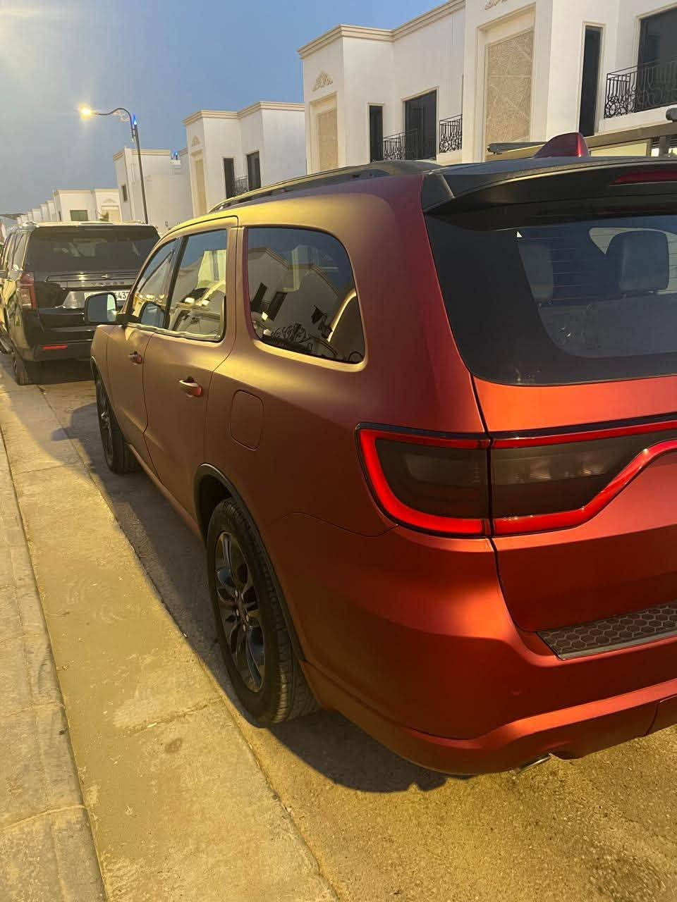 دوج دورينگو GT 2021
محرك ٣٦٠٠ kw
السعر ٢٧٥ وبيهه مجال 
العنوان كربلاء 
للاستفسار الاتصال على الرقم 
***********
