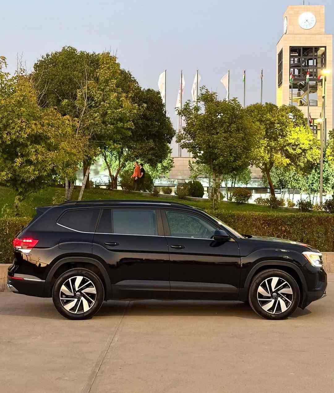 السلام عليكم ورحمة الله وبركاتة 

VolKswagen  Atlas  SE    2024

ضرر : فقط جاملغ وشويه بنيد بدون داخل شرط فحص

 المواصفات :

داتاشو 

بصمة تشغيل

بصمة أبواب

تشغيل عن بعد (Remote Start)

صندوق شفط كهربائي

رادار أمامي (تحديد مسار)

رادار جانبي (نقاط عمياء)

رادار خلفي (تحذير من الاصطدام)

كاميرات محيطية 360°

سستم سماعات FENDER

تحكم وضعيات القيادة Drive Modes 

اوتو بارك Auto Park

تبريد مركزي لمس

كشنات ميموري

كشنات جلد

کشن تدفئة و تبرید

هاند بريك بصمة

Android Auto 

Apple Car Play 

مانع انزلاق+ABS

شاشة كبيرة لمس

حساسات خلفية+ كاميرا 

تحكمات استيرن

فور ويل 4X4 

اوتو ستارت Auto start 

اوتو ستوب Auto Stop

السياره  رقم اربيل بااسمي

مكان: بغداد 

رقم: ***********

السعر( $ 260)

