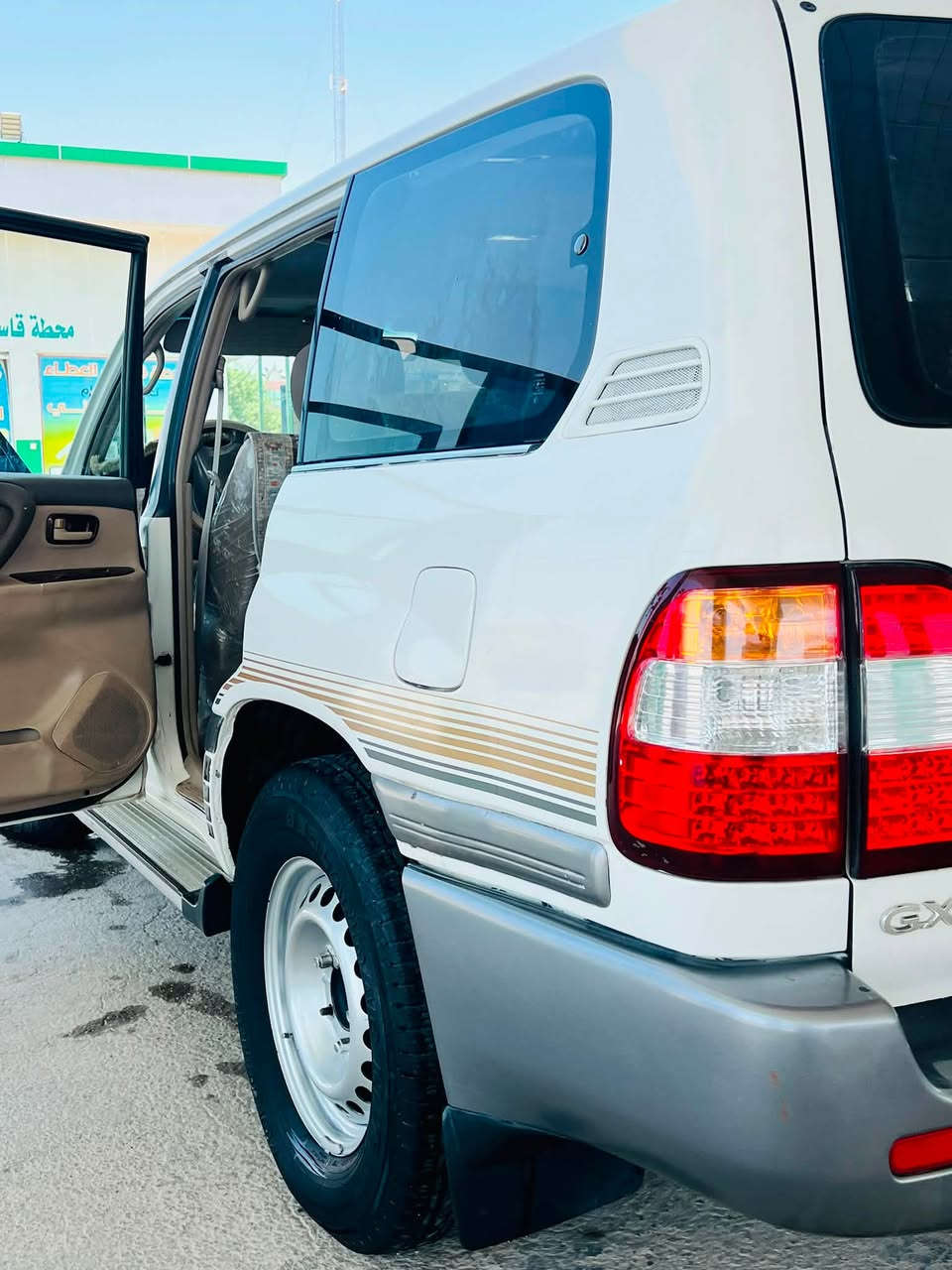 سلام عليكم سيارة للبيع Landy Cruise مديل 2002 التواصل على رقم التلفون المكان بابل القاسم***********
