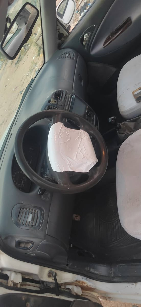 دايو نوبرا ٩٧ رقم كربلاء انكليزي سياره بسمي كير عادي محرك امسكر جديد لاتبخير ولاتنقيص تخم تاير حداديه جديده غرفه نظيفه دشبول لامفطر ولاشي اخياس بس بالحوض مال السبير قواعد دبلات وظع الشركه شواصي وظع الشركه مصبوغه عام السعر ٢٥ وبيه هزه جديده سيارة موديل قديم لتكلي اشبيه مابيه ابيع شوف العين هيه بسمي الك عندي امداور واصوليات وغرامات اذا عليه الاستفسار على الرقم *********** واتساب موجود خاص مفتوح

نص مكتوب في الصور:
- أنا هنا One DAY