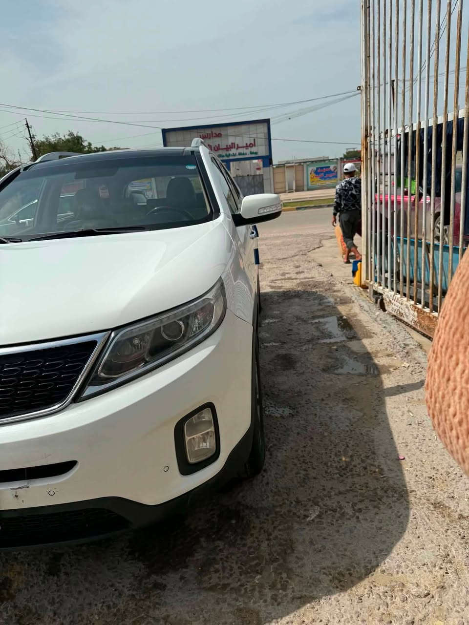 سلام عليكم ‏موديل 14  ‏سبع راكب  ‏محرك ستة سلندر ‏ ‏سيارة بي قطعتين 
￼ السعر 165￼￼￼￼ فيها مجال بسيط مكاني بغداد بلديات  ***********￼￼
