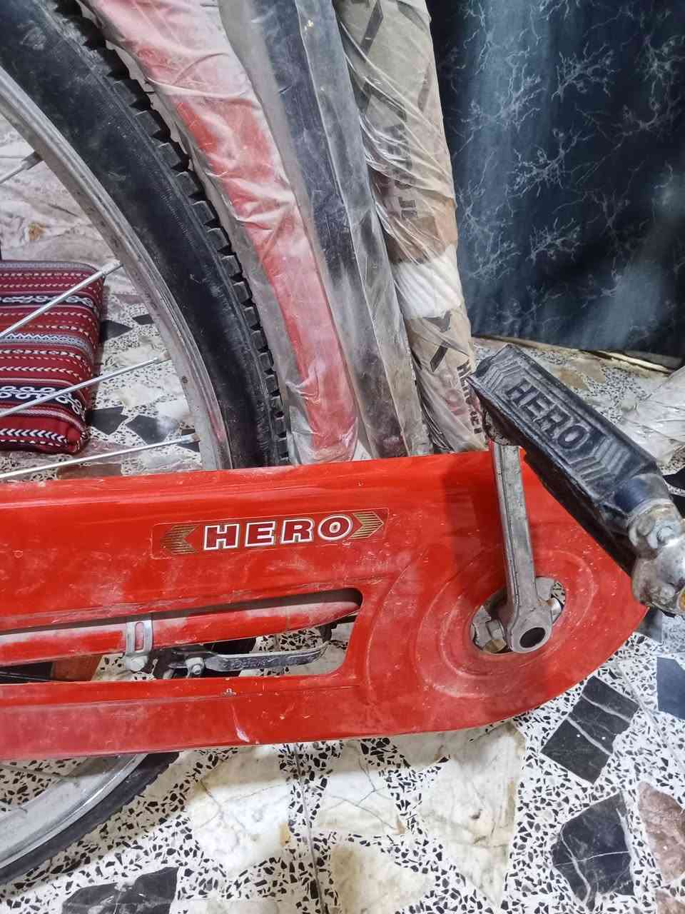 السلام عليكم..بايسكل هيروه جديد غير مستعمل علشركه السعر 175وبيه مجال حك الجيه...***********واتساب
