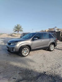 سورنتو 2015 فول مواصفات أمريكي ٦سلندر رقم بغداد بأسمي قطعتين سرقه بأمر...