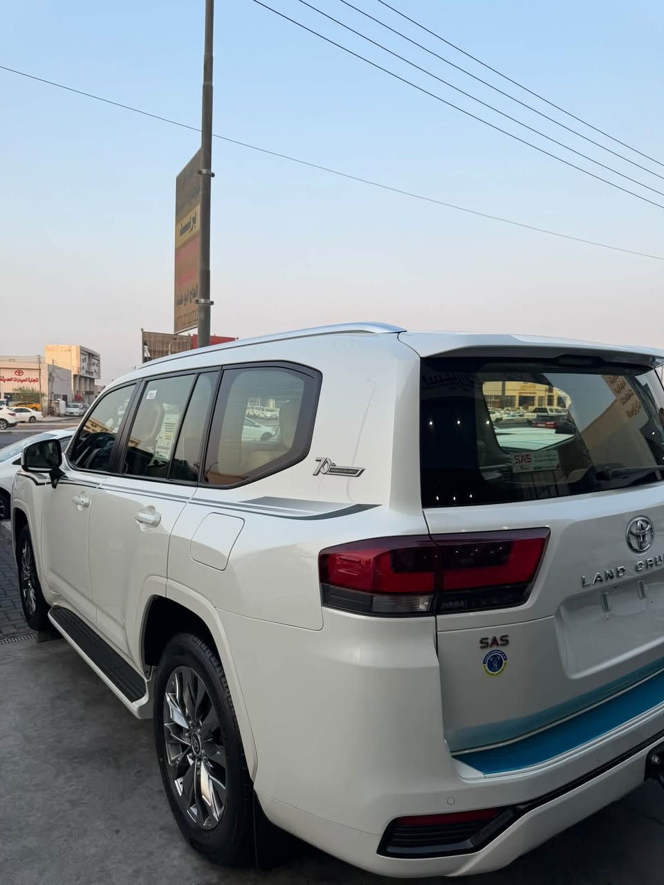 لاندكروزر GXR • ٢٠٢٢ • رقم بغداد