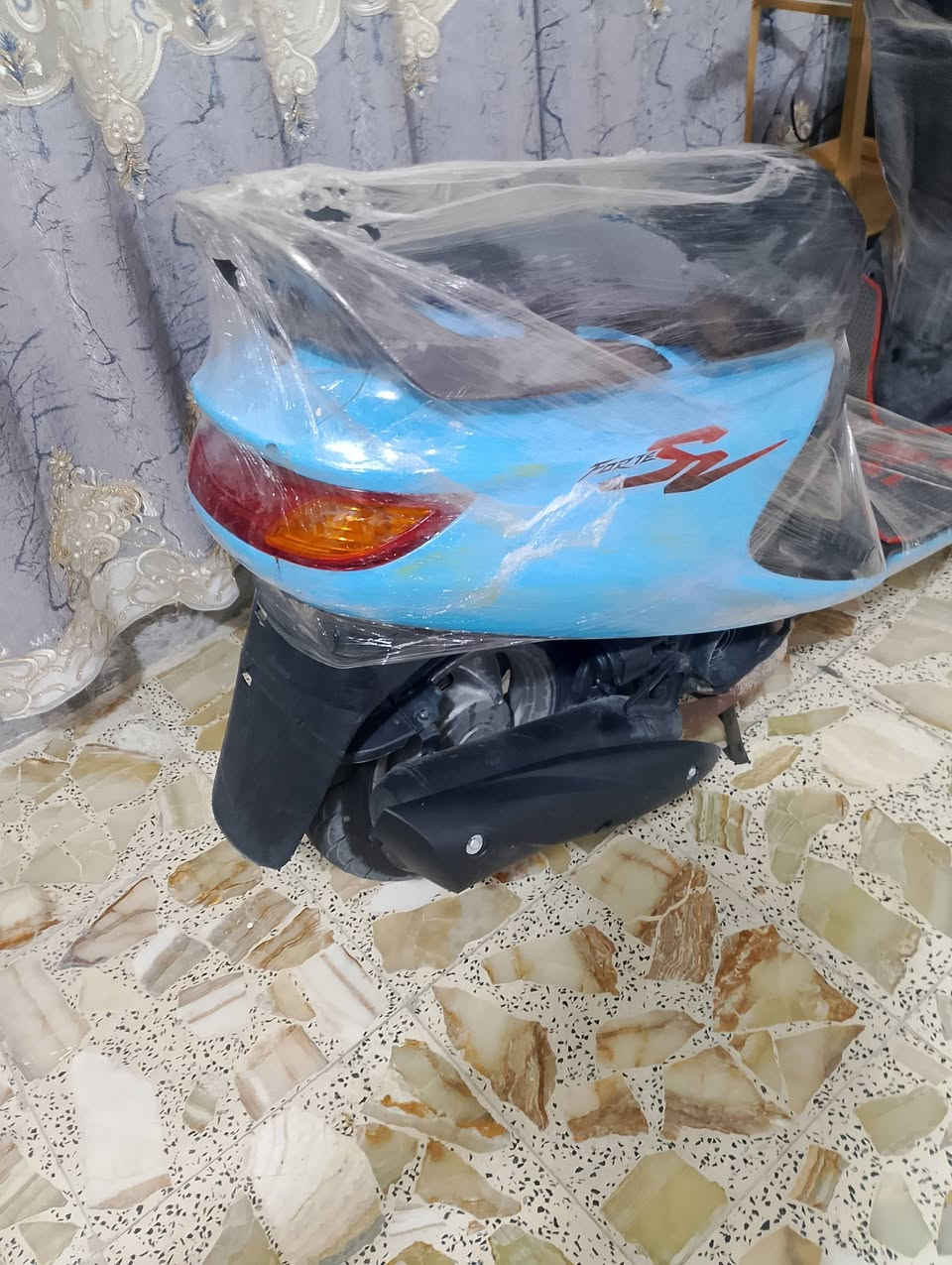 فراشه لبيع مال حاويه ماشيه ميه عل ميه كامله كهربائيات شلعه معدل فول خير من الله بيه
سعر 500 بيه مجال بصيطه
مكان نجف جديده رابعه 
***********
