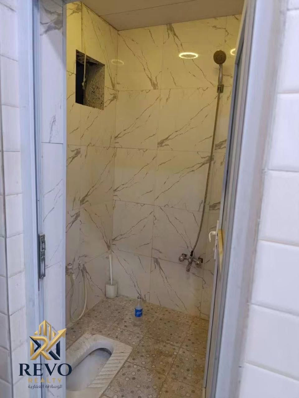 🏛️ خدمة التسويق والوساطة العقارية الشاملة | منصة ريفو (REVO Realty)

🏠 فرصة سكنية واقتصادية مميزة: منزل صغير للبيع
 الموقع: شارع المطار الجديد (مقابل المطار مباشرة).
 المساحة والتفاصيل: 50 متر مربع، يتكون من غرفة، صالة، صحيات، ومنور.
 الجنس والعائدية: طابو زراعي (سند 35).
 سنة البناء: 2018.
 السعر المطلوب: 16 مليون دينار عراقي (قابل للتفاوض للمعنيين).

للاستفسار و التواصل 

* واتساب / اتصال: ***********
 * تليجرام: قناة ريفو الرسمية https://t.me/revorealty1
 * فيسبوك: صفحة ريفو للوساطة العقارية
ريفو للوساطة العقارية (REVO Realty) — شريكك الموثوق لتحقيق أهدافك العقارية
