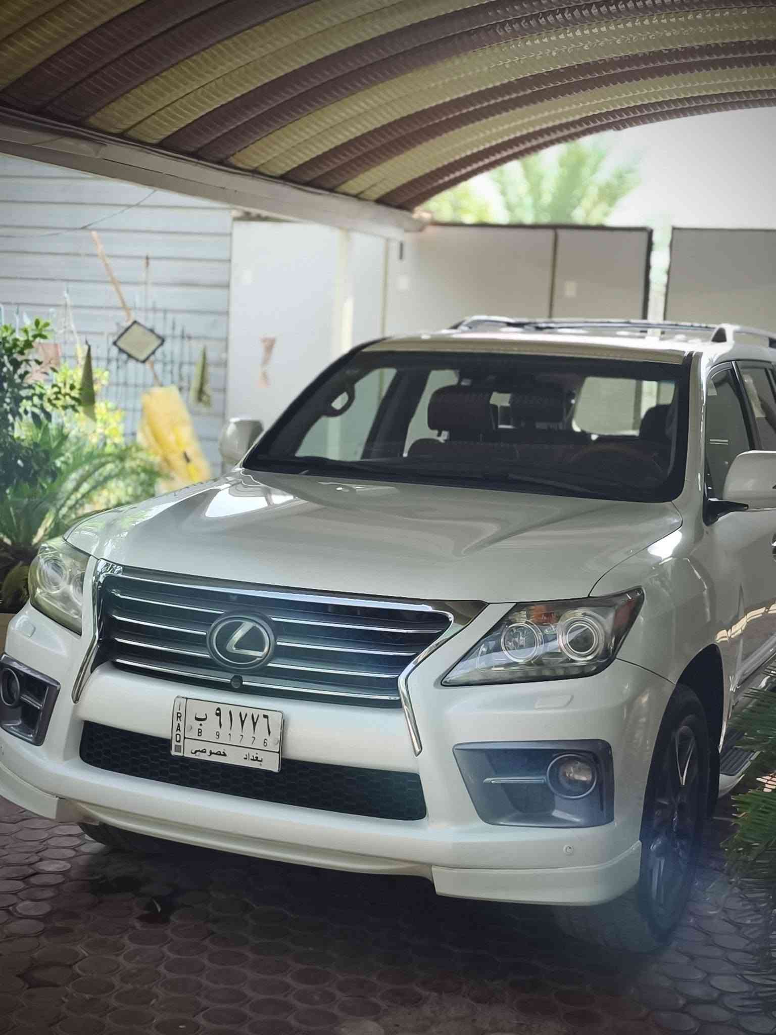 لكزس LX • ٢٠١٣ • ماشي ٢٥٠ الف