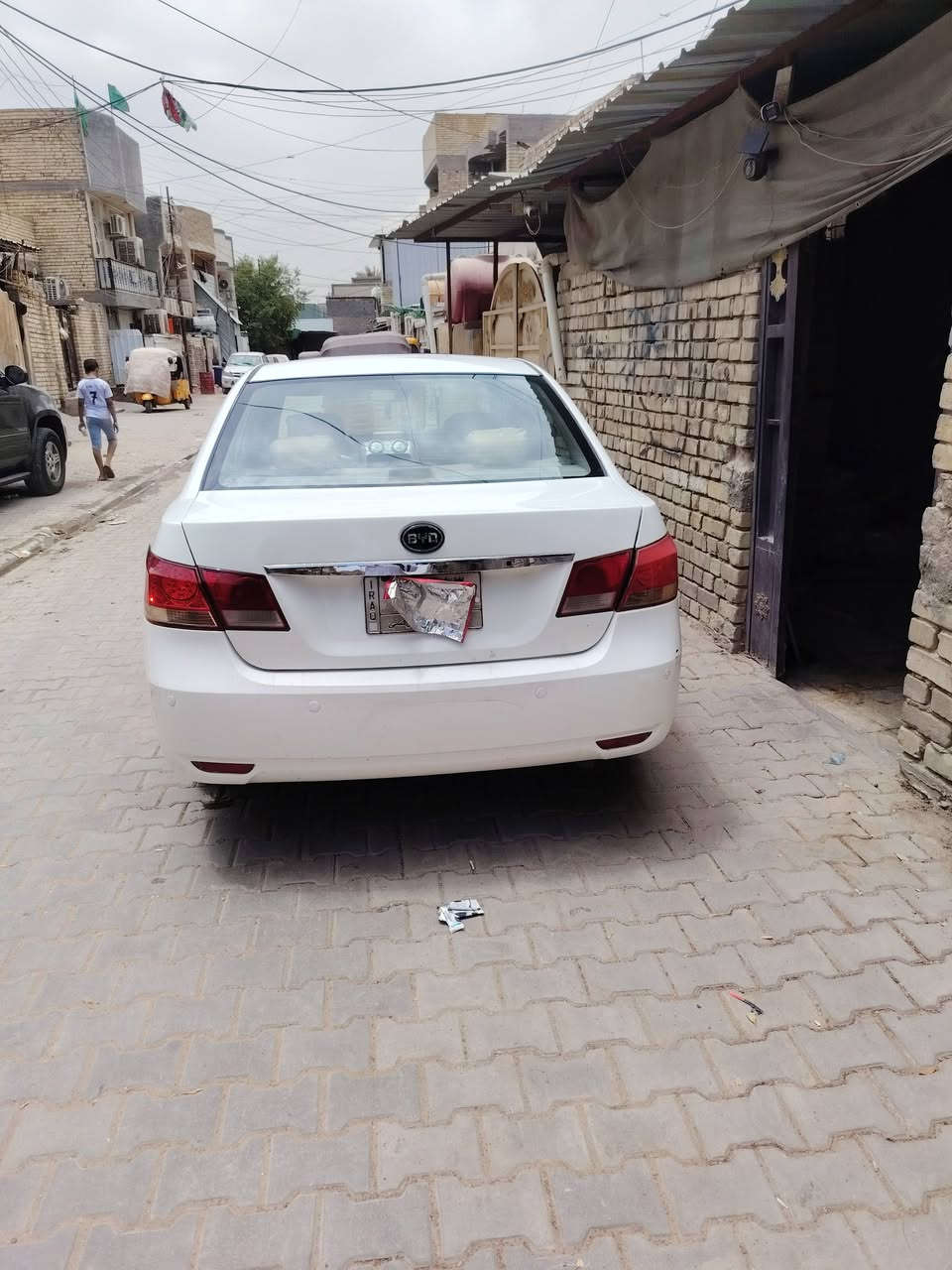 موديل 13 واسط مكينة وكير كورلا نحلة... تخم تاير جديد باتري جديد صدر قبل يومين جديد مصبوغ عام لجمالية مبدل جاملق ايمن بس كلهة بلادي وسيارة مال شغل خير من الله ماشالله تبارك الله اللهم صلي على محمد وآل محمد 55 وبيهة مجال *********** عنوان الشعب حي اور قرب جامع مجيسر البيضاني باسمي
