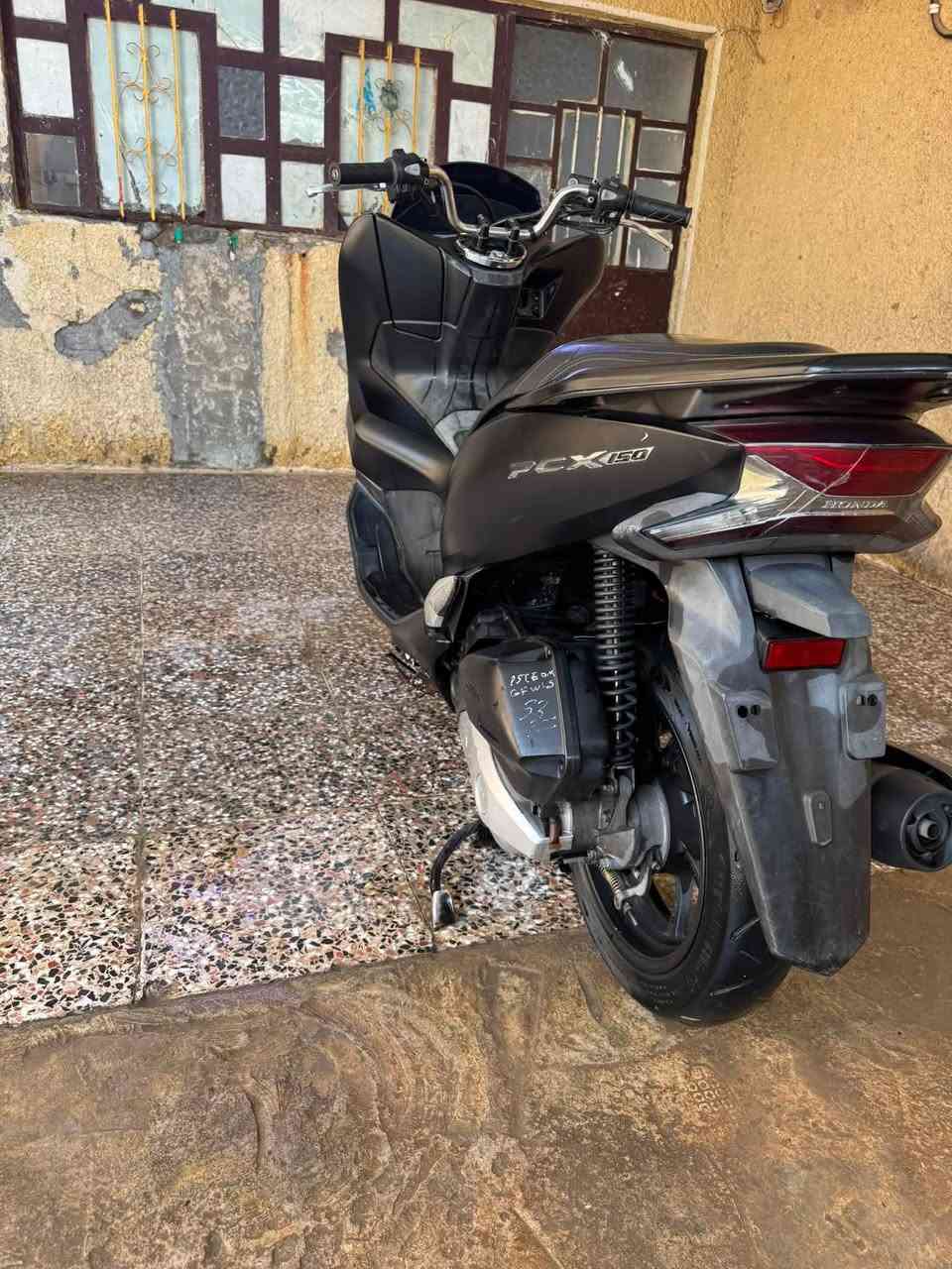 سلام عليكم من رخصد مدير الكروب بي سي اكس جيل ثالث دراجه تخبل وسود طافي لبارحه نزلته من رمبه دراجه بعدي جديده سرعه ومعدل ريده مراوس ولبيع سعره خاص ***********هاذه رقم طصل وتدلل
