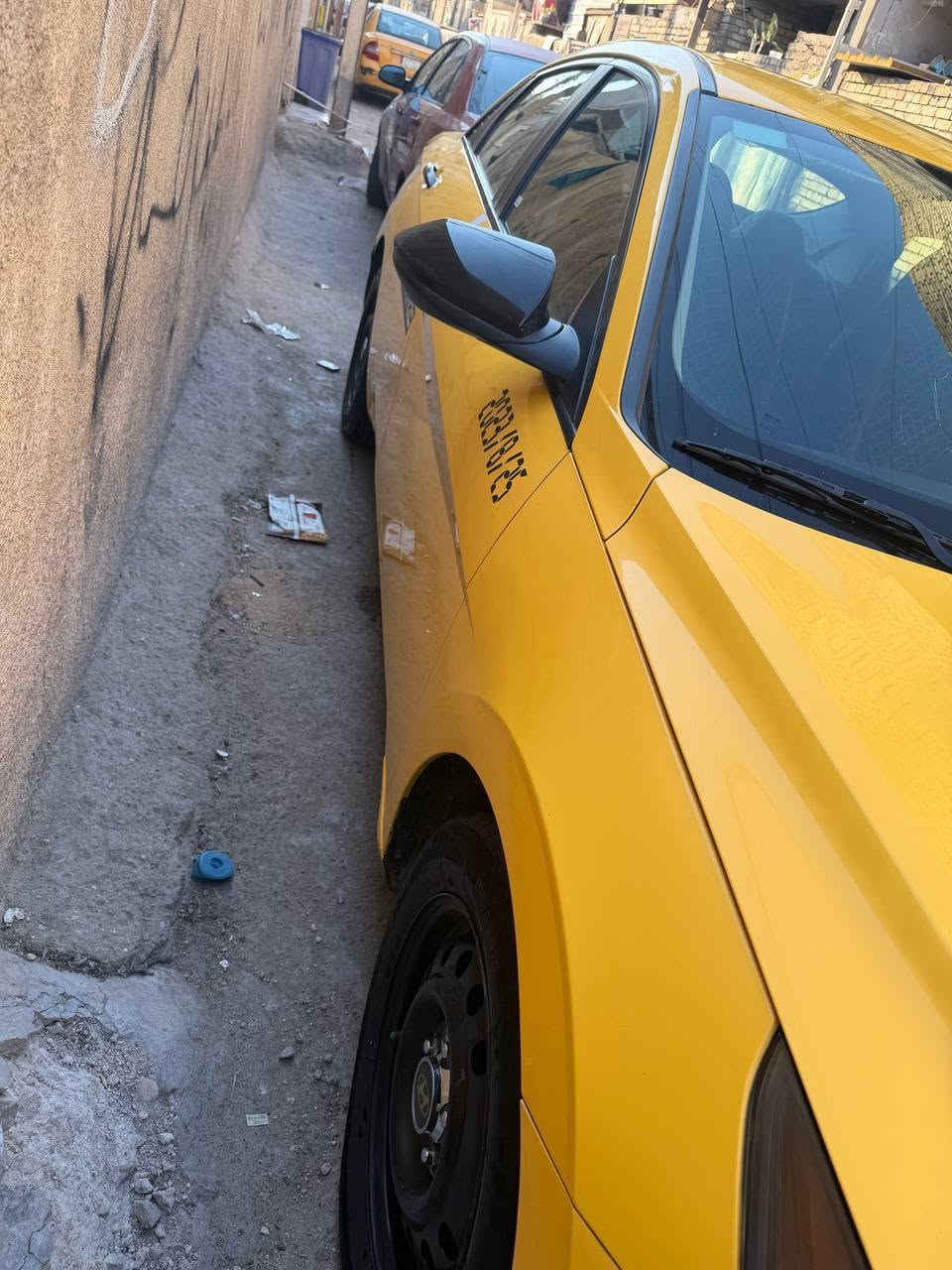 السلام عليكم الانترا موديل 2023 جاهزة حادثها فقط قبق الجنطة وموجودات الصور عنواني بغداد لشراي يتصل لو يتواصل وياي على الخاص ***********

