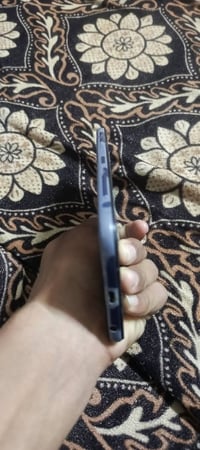 رام ٤ • ٣٢ جيجا • بدل شاشة
