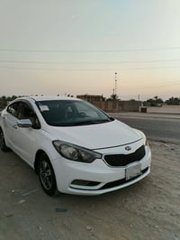 أبيض • بيها صبغ قطعة • محرك وكير مكفول