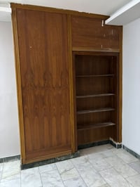 للبيع بسعر مناسب جدا ( 220,000الف وبيه مجال ) للبيع عندي بوفية صاج . م...