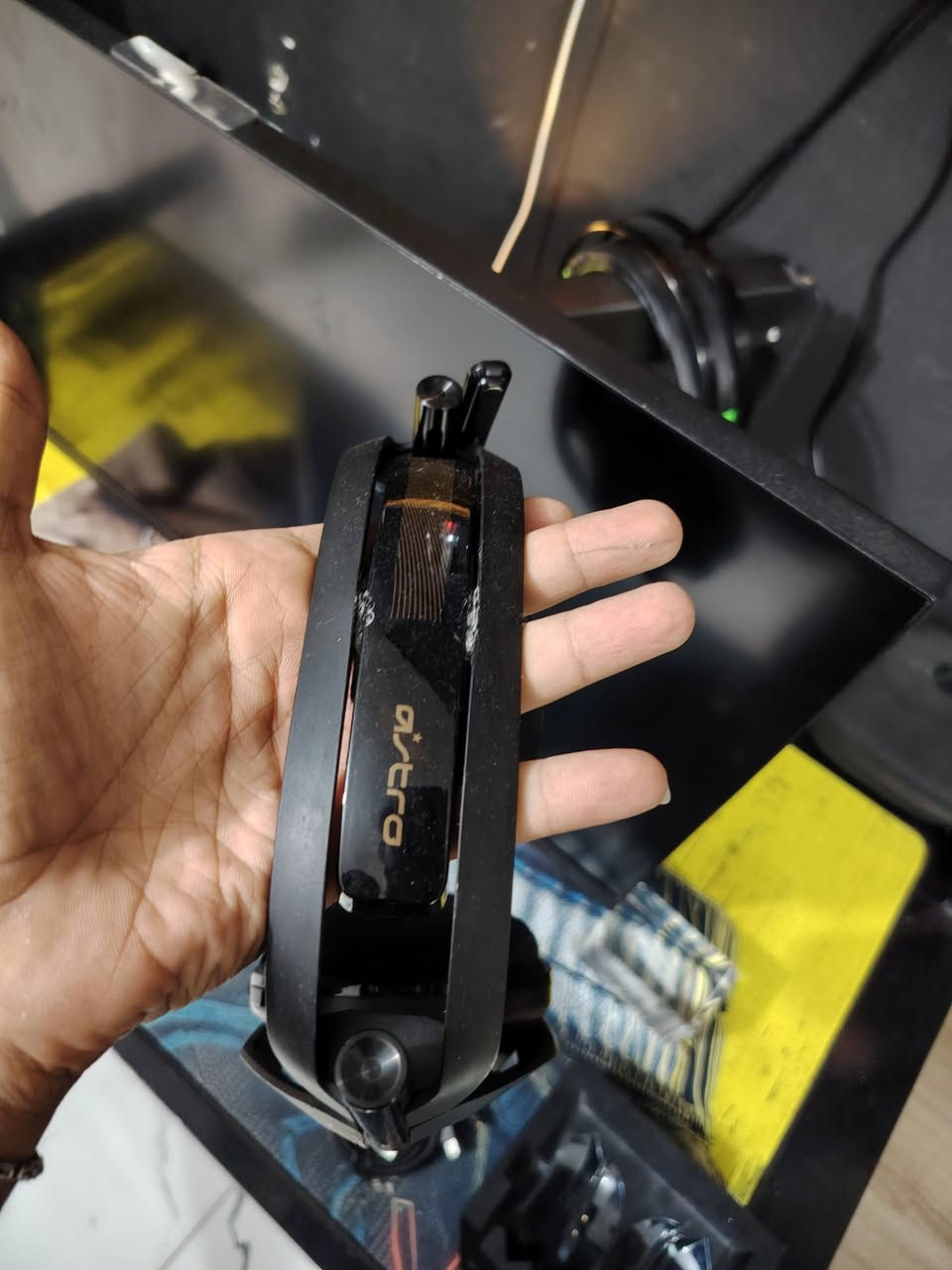 Astro a50 نسخه
Pc-ps للبيع نضافته ٩٠ بل ١٠٠ 
نقص بس كارتون غراضه كامله للبيع ب ١٢٠ او مراوس ويه نسخه xbox 
مكاني بغداد سلمان باك او السنك 
***********
