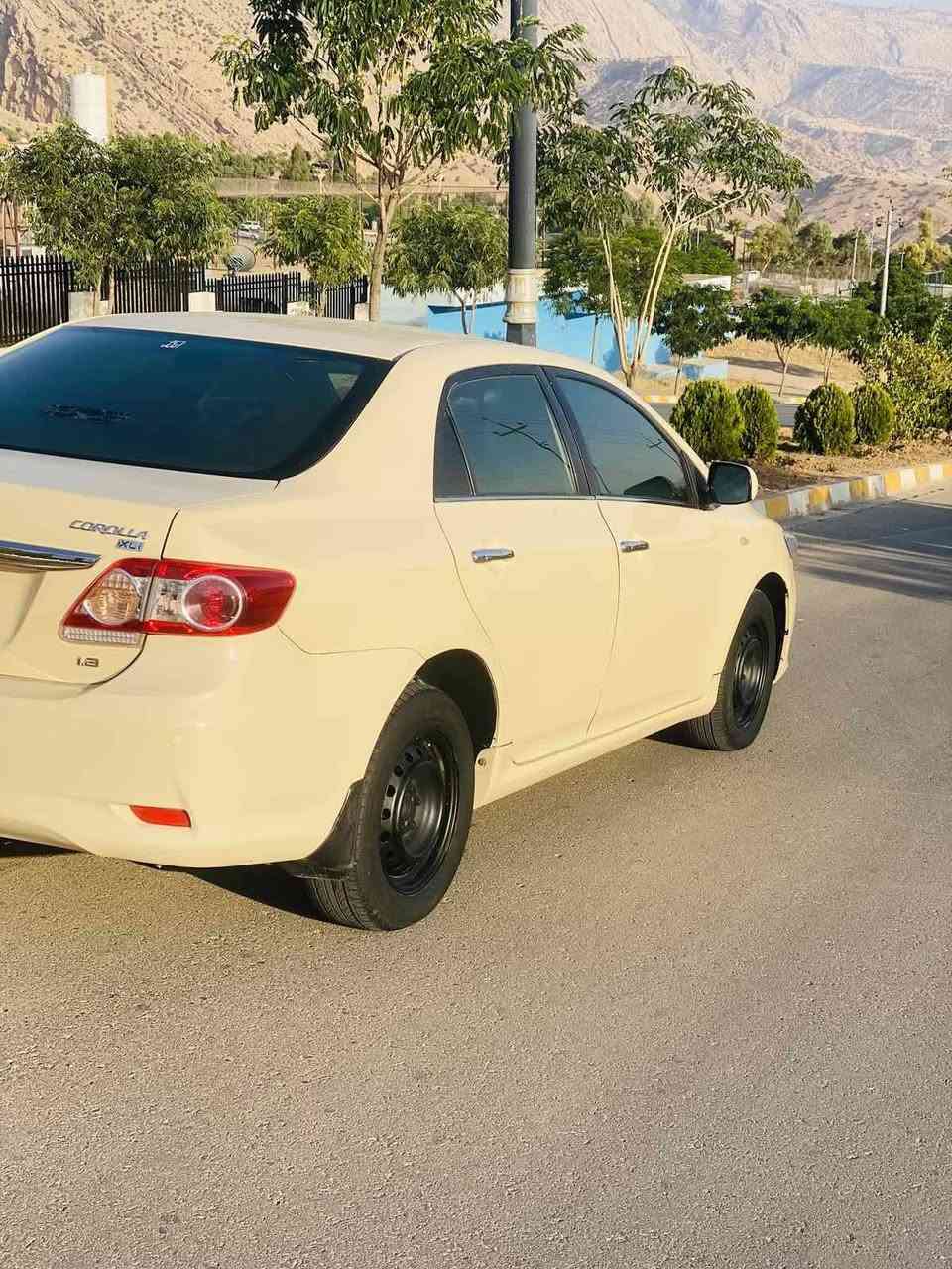 بەناوی خوای گەورەو میهرەبان  کرۆلا 2012بۆ فرۆشتن بێ بۆیاخ  پیشو داوای کەپسە دەبەی ئاوەکەشی  نیەتی  وردە ساردی  هەیە گیڕو مەکیەو تەبرید  بێ عەیب  سەنەوی بەسەر  چوە گیر عادی نرخ122گەلاو معەمەلەیەکی کەم   شوین سلیمانی مشتەریت تیل بکە***********
