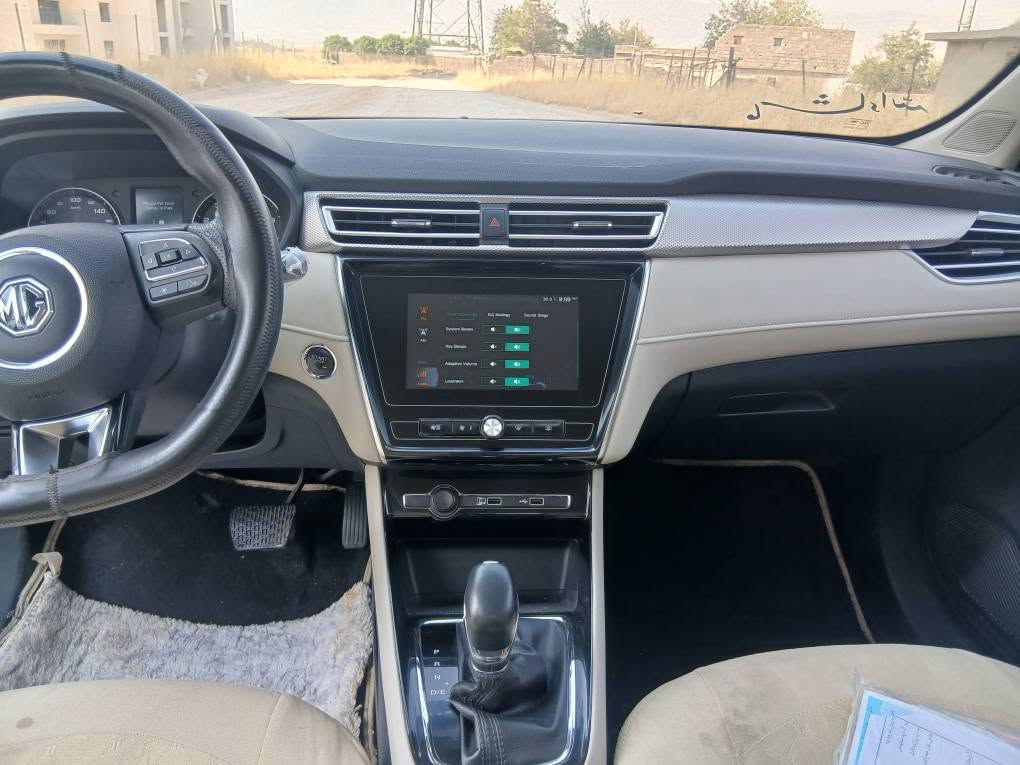 MG5 2023 COMFORTبەسمەناوزەرد
شاشە#کامێرابیلاد#لید 47000KM☏***********
سەیارەیەکە ماڵی دۆستە هیچی پێوەنیەتعدیل وبۆیاخ وتەرزەی نیە بۆیاخ تەنک#تسجیل اول مرة السليمانية, العراق

