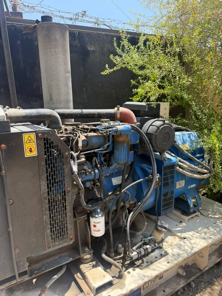 مولد 110 kv بيركنز اصلي جديدة بشرط  ممفتوح بيه اي شي . موقع البصرة
***********
