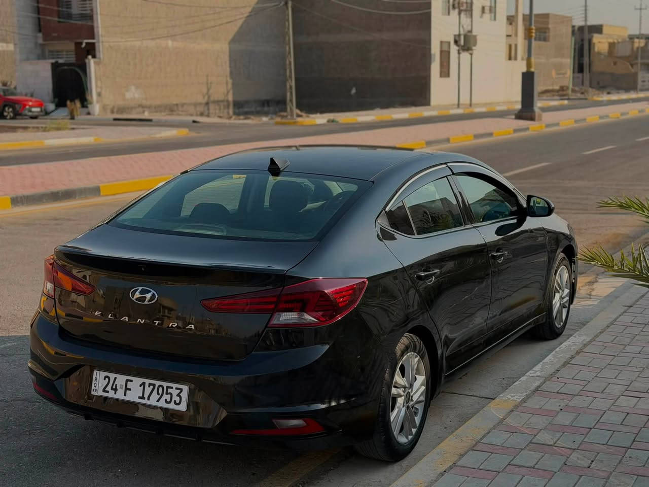 النتره مديل 2019 بيه فقط بنيد صبغ بدون دواخلل مكينه2000 دوش مامفتوحه حداديه تبريد جاهزه مابيه نقص   رقم دهوك تحويل او وكاله حسب رغبه المشتري  

المواصفات 

كامره خلفيه دواره

رادار جانبي

تحكم ستيرن جهتين

لايت زنون

لد لايت خلفي 

مكاني كربلاء السعر اتصل***********
