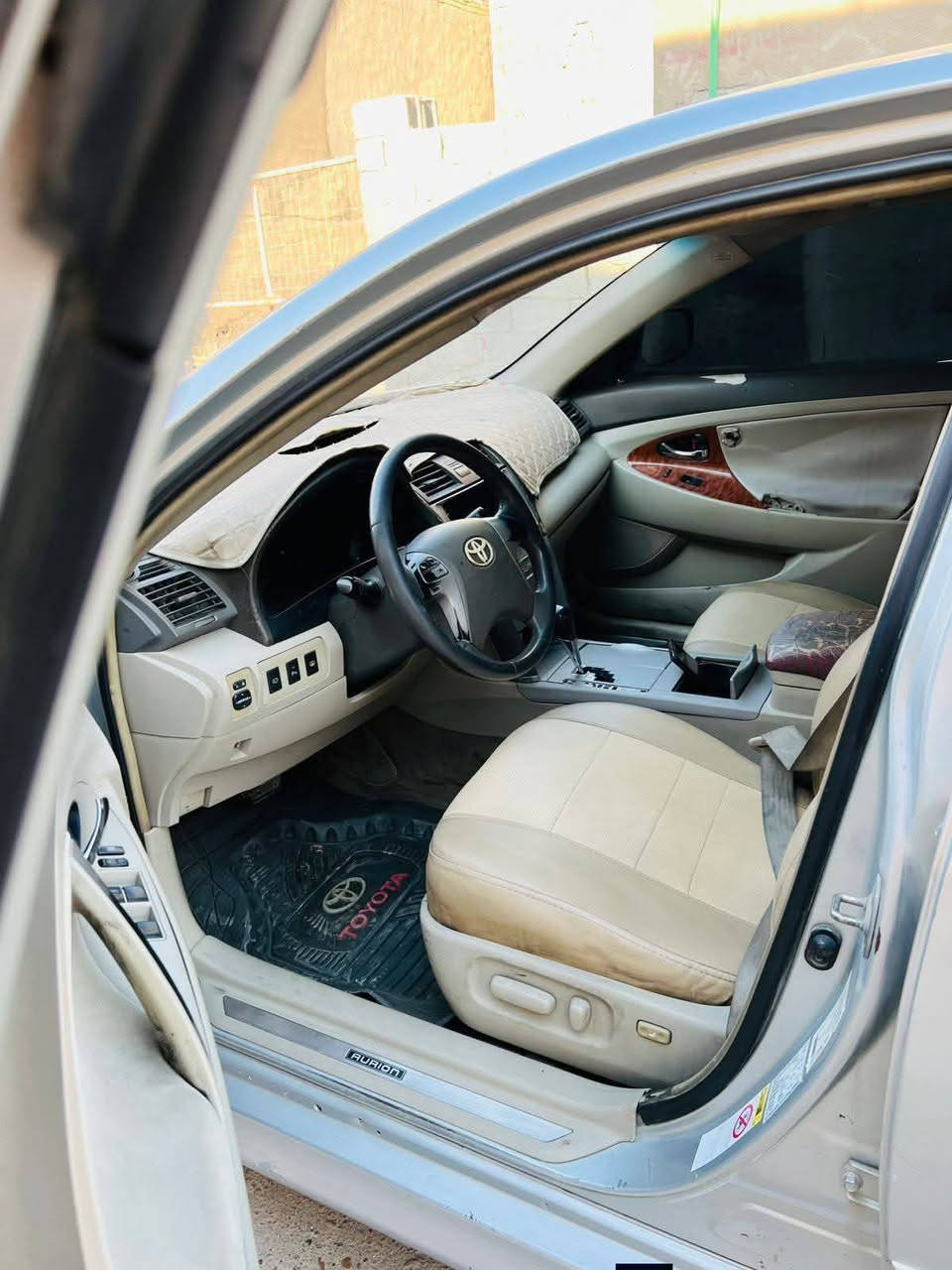 للسلام عليكم تويوتا اوريو موديل 7فول مواصفات سياره جهازه كير ومكينه كفاله سعره ٧٠وبيه مجال بسمي تحويل ثاني يوم مكاني بغداد ***********
