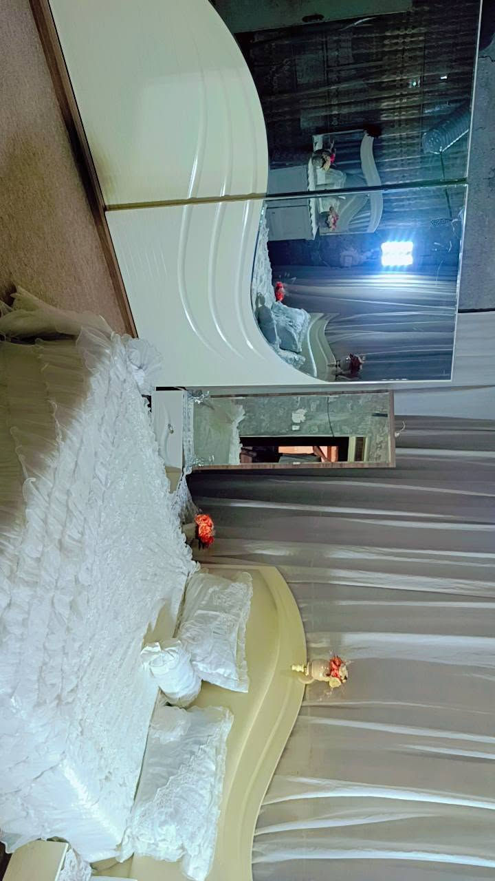 تخم نوم مستعمله نظيف سعرها 175الف ***********
