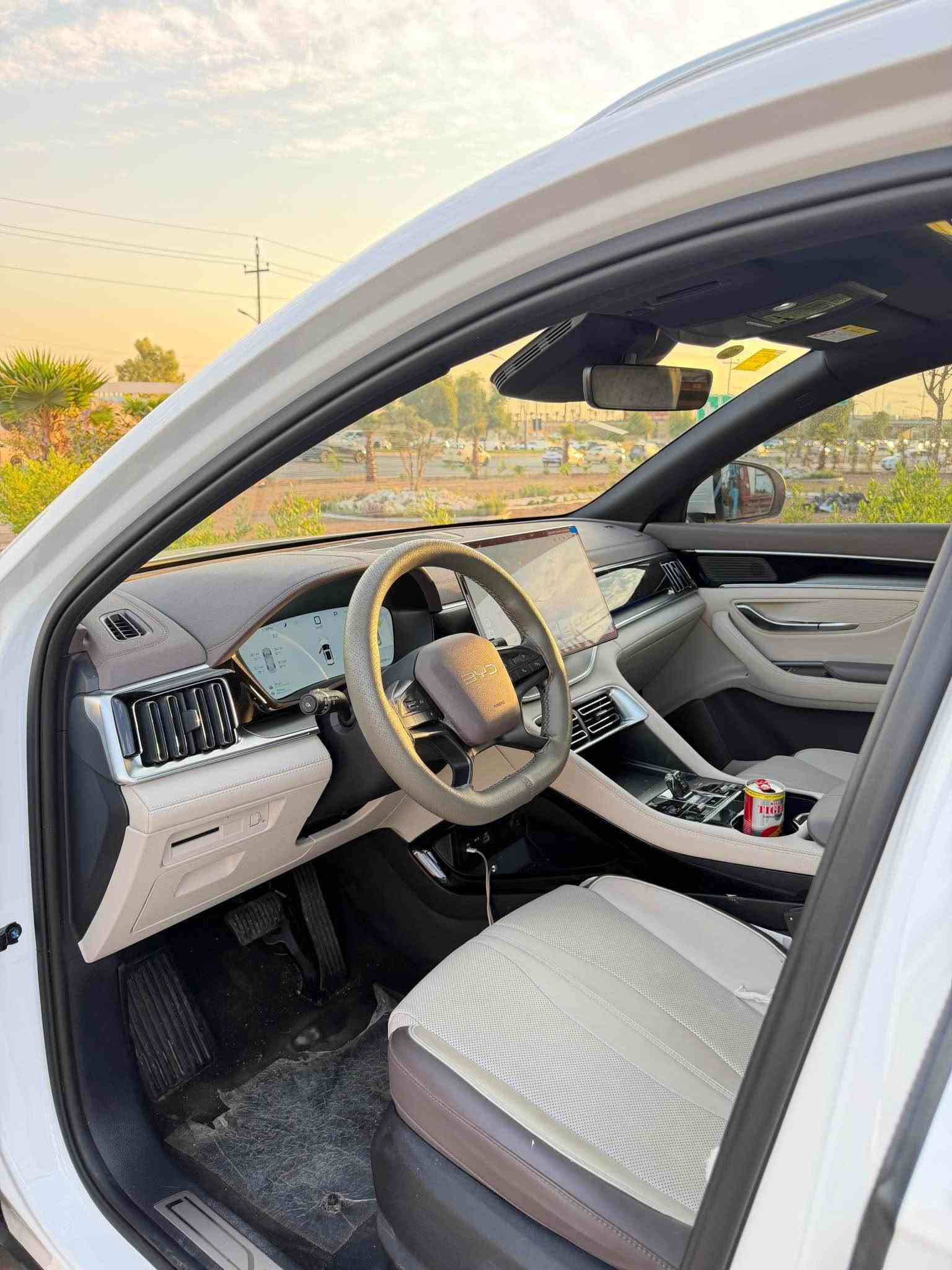BYD SONG PLUS FLAKSHEP
2025 
١٨ هه زار رؤيه يه ك پيدى ئارى هه يه دوو په نجه شاشه گوره كوشين ساردو گه رم پاترى گوه ١٦٠ قه پات مواسفات هه موو شتى به شه رت
*********** أربيل, العراق
