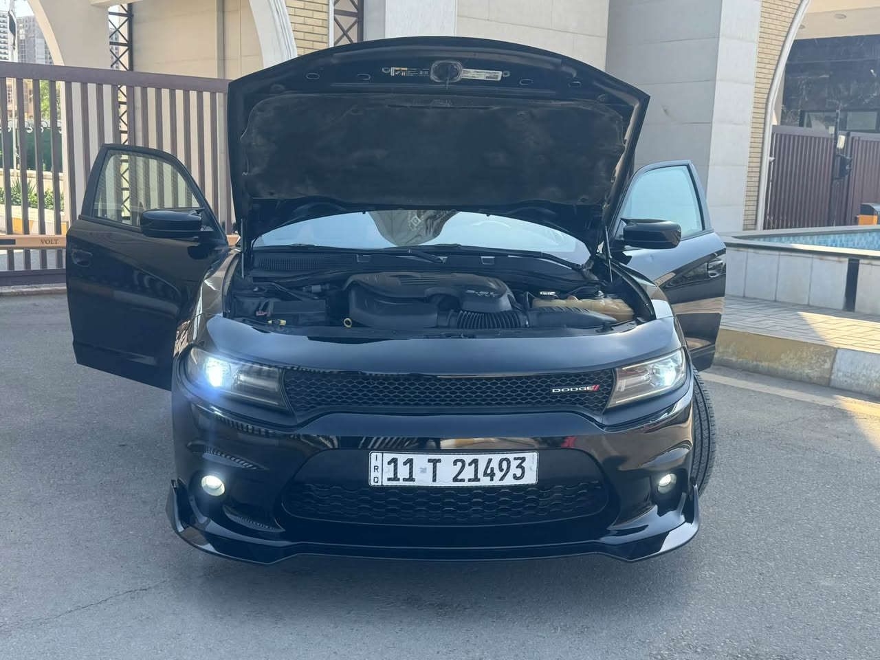 السلام عليكم ورحمة الله
وينه الي يدور جديد و جاهزه 

جارجر مديل 2019 GT باسمي رقمي بغداد 

مواصفات  

1 كشنات حضن 💺

2 شفتات ستيرن 

3 تحكم ستيرن 

3 ستيرن محترك 4 

4 شاشا كار بلي 🖥️

5 سوبر تراك super truck 🏎️

6 sport/ normal/ echo🏎️

7 حساسات خلفيه 

8 كامره دواره 

9 كير طيارة 

10 لايت زنون منضومه جديده حداديه امامية و خلفيه جديده 🛤️

تخم تاير جديد 🛞

منضومة تبريد كله جديد ❄️سويته ع ايدي السيارة جاهزه للاخير صور الحادث مرفق مكان السيارة بغداد زعفرانية هاتف *********** سعر 190 بيهة مجال
