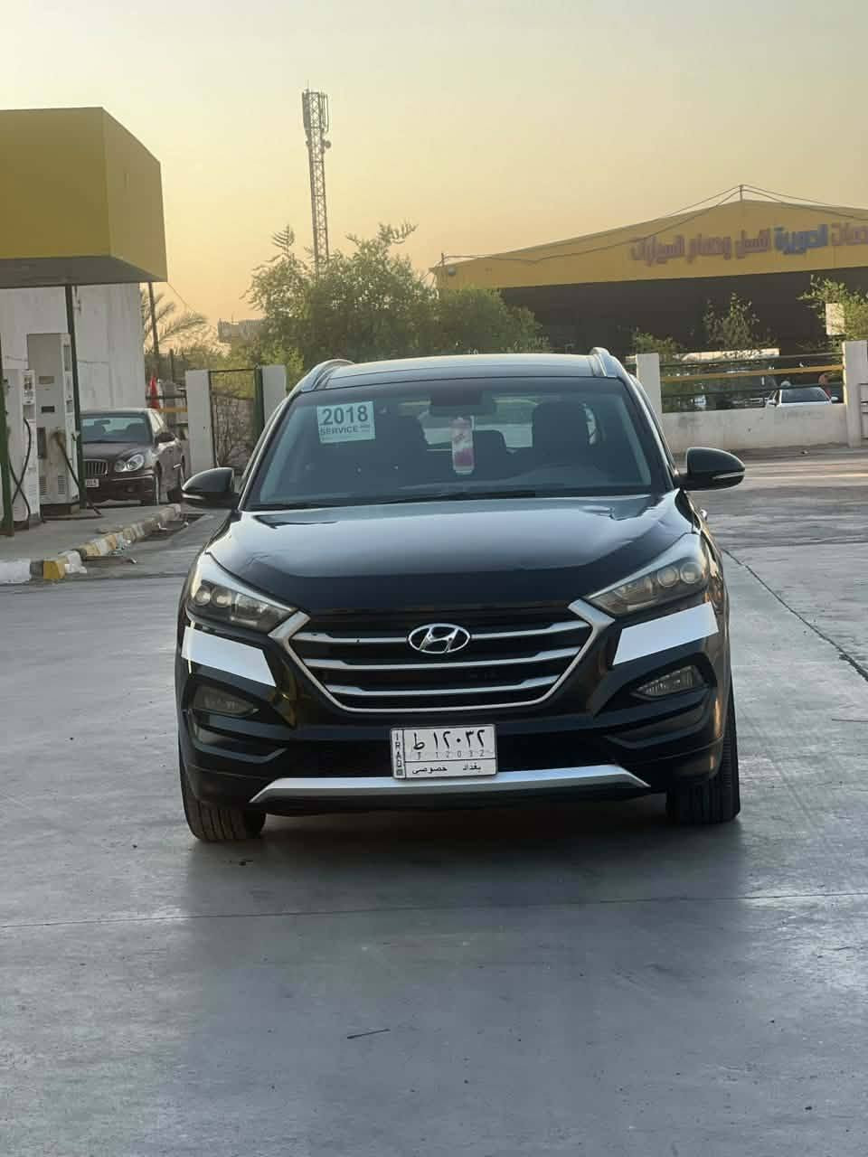 السلام عليكم توسان موديل ٢٠١٨ ورد أمريكي فول موصفات
سياره بيه جاملغ خلفي وتكمه صبغ السعر ١٢٣ وبيه مجال بسيط رقم الهاتف ***********

