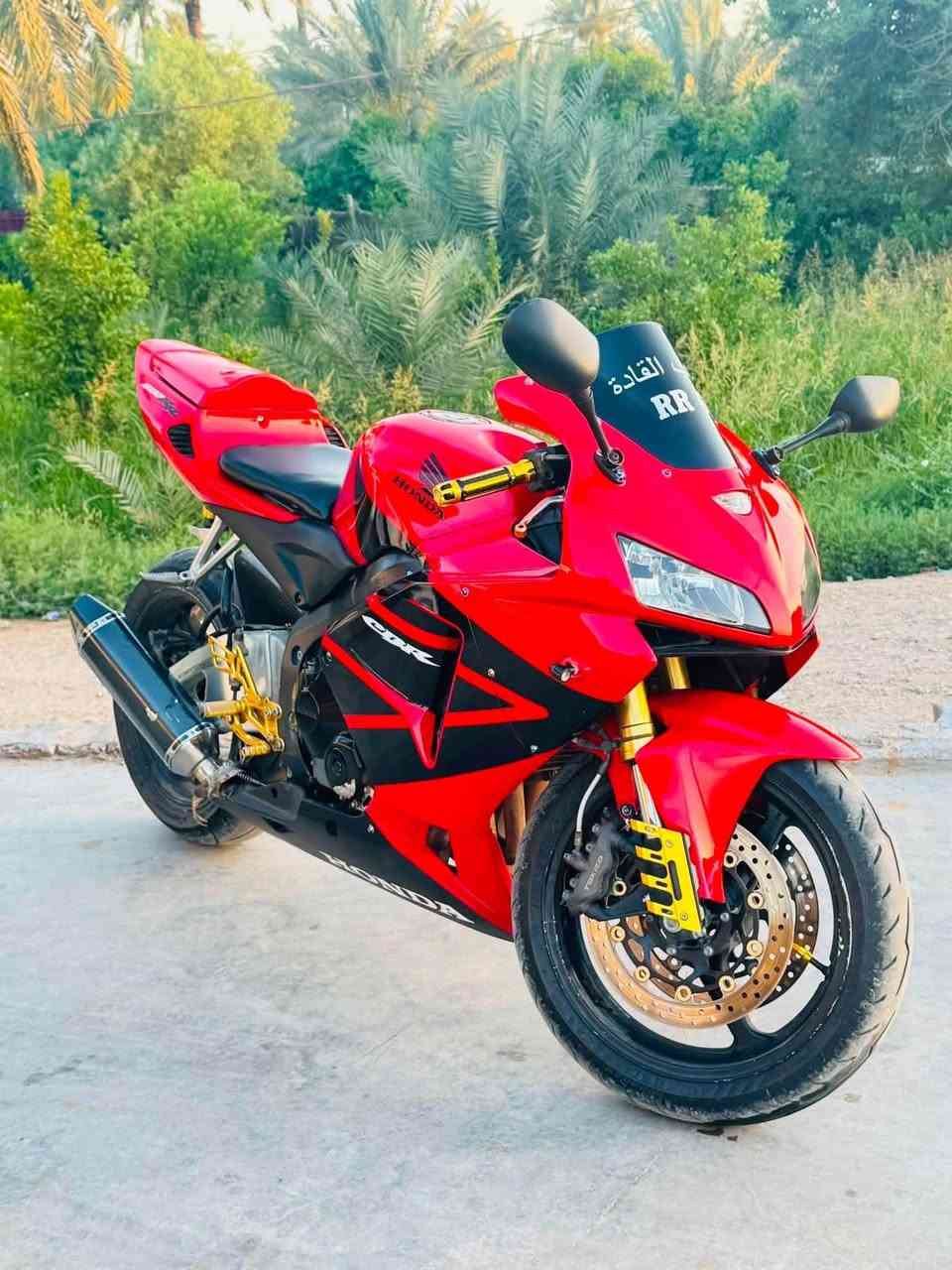 سلام عليكم دراجة للبيع
RR600
دراجة كفالة عامة اوراق منفيست ومدفوع كمرك 
للبيع مكاني واسط 
***********
