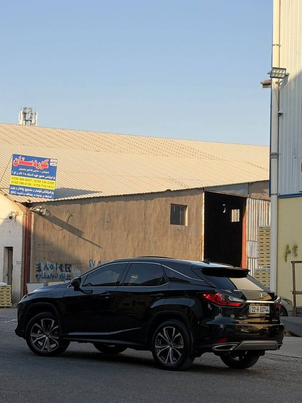 LEXUS  RX 350
موديل :-2022
فول موصفات 
سلايت فتحة  بانوراما
بصمه تشغيل 
مقاعد الاماميه كهرباء 
مقاعد جلد لون رصاصي
مقاعد خزن ميموري 3
لدات خلفي امامي
رادار امامي اوتو بريك  
اشاير ترحيب داخليه 
اشاير بالمرايات
صندوق شفط 
امرايات شفط زي 
ويل كب 20 
دبل كزوز 
اربع كاميرات 360 درجة
فور ويل AWD
لايتات زينون بلادي عالي ناصي 
ماوس لمس للشاشه والتبريد
الاضاءه الداخليه لمس 
تبريد قطعتين 
كشن تدفئة تبريد
شاحن وايرليس
ثلاث انظمه للقياده
كشنات و ستيرن تدفئة 
حجم محرك :- 6سلندر  3500
  سياره 
سياره بدون شاصي شبرين بالوبنيد صبغ ايرباك ستيرن طاك راجع بلاد
‎ماشي :40 الف ميل 
سياره مرقم اربيل جاهز باسمي تحويل او وكاله نفص يوم
عنوان :-كركوك
سعر :- 285ورقه و مجال 
رقم تلفون و واتساب ☎️
*********** كركوك, العراق
