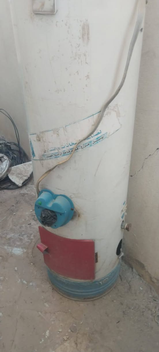 سخان غاز وكهرب نضيف ما بي خيسان 90 للتواصل‏‪***********‬‏
