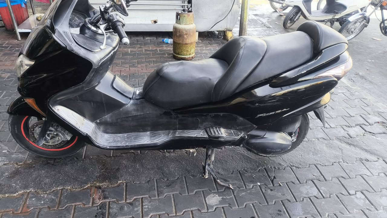 سلام عليكم فورزا للبيع مكاني كوت حي الجهاد السعر 750
رقمي ***********
