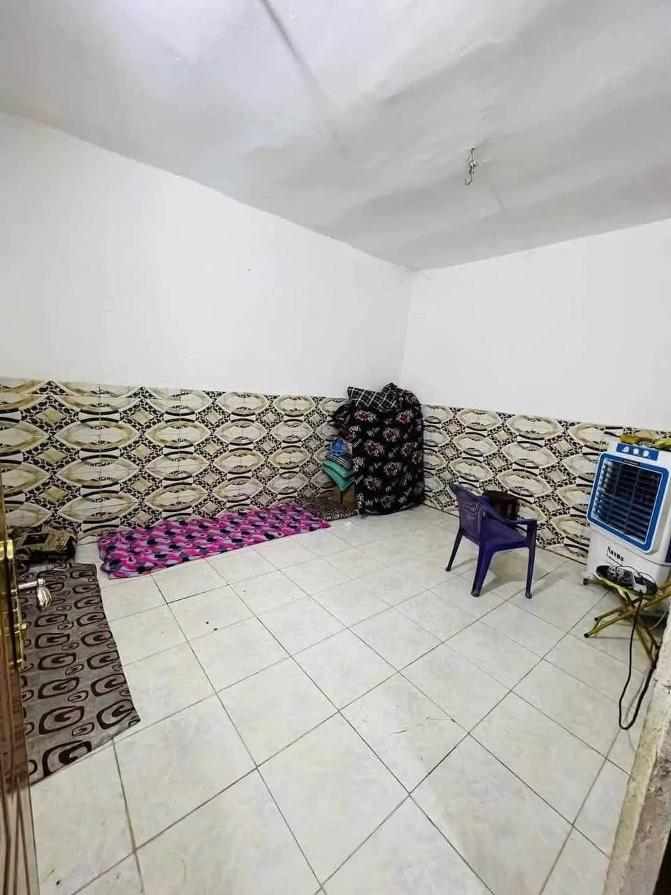 دار  للبيع 47 متر .. طابو صرف

حي ميسان .. قطاع 35 ... شارع 10

يحتوي على طابقين

الطابق الاول : غرفة .. وصالة .. ومطبخ .. ومكشوفة
وصحيات داخلية وخارجية .. وطارمة

الطابق الثاني : غرفة .. وصالة

السعر 55 مع المجال .....A

للأستفسار *********** واتساب أيضاً موجود
