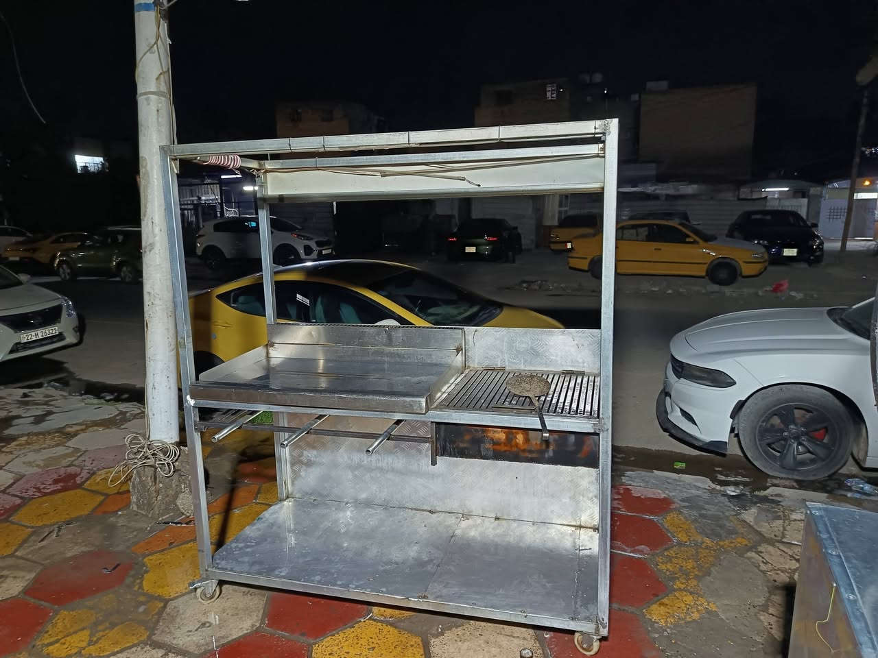 غراض مطعم للبيع شلعة وحدة و عندي بعد شيش كص و الستاند و انجاين و بلانكات و سجاجين مال كص و مستحد برازيلي و تختة ثرم و سجينة منشار جبيرة و مصفي و نواعم هواي وياهن مكاني بغداد البلديات و بسعر مناسب شراي اتصل على هذا رقم و و اتساب موجود ***********
