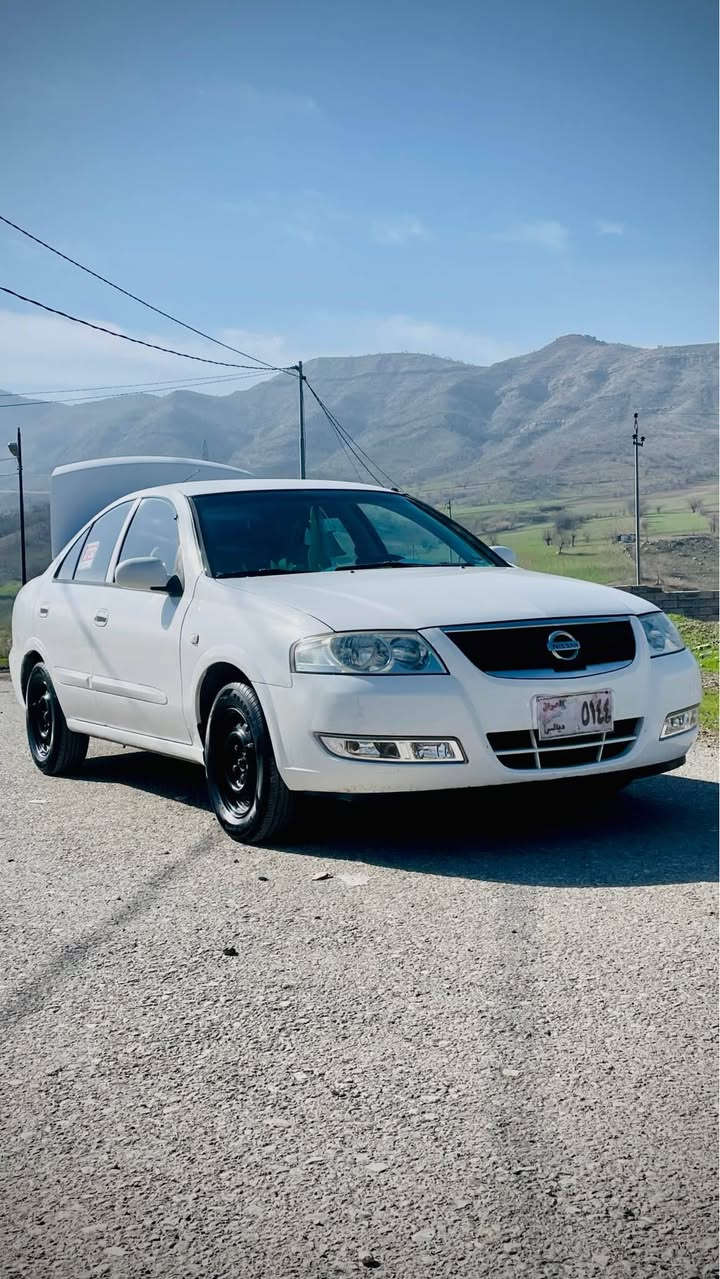 فرۆشتن و گۆڕینەوە 
نیسان سەنی 2008بڕاوە 
کۆدی بۆ کراوە بارکۆدیشی وەر گیراوە بە ناوی خۆمەوەیە 
کوشن ئەوروپی 
دوو جام کارەبا
گێڕ عادی 
موکەبەرەکانی jbl
تازە ڕۆنی مەکینەیم گۆڕیوە 
ناو زەرد 
تەبرید سارد و گەرم 
کامل جەلاتین کراوە 

170000km ڕۆشتوە
سعری 52 گەڵاو مەعامەلە 
هەیە لەوە هەرزان تر بڕۆ ئەوە بکڕە لەگەڵ ڕێزم 
Zh.***********
شوێن سلێمانی Singapore
