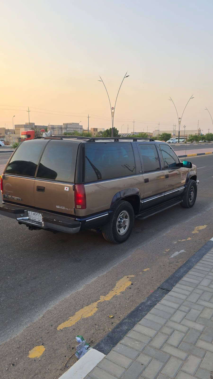 سلام عليكم بهبهان مديل,96مكفول مكينه 350  وكيرالف  وحداته وتبريد ثلج سياره كهربايات كله شغاله تخم تاير جديد مكفوله من ضربه والتحويل ثاني يووم سنويه ل28تنتهي سعره 53مكانه بصره الهاتف***********
