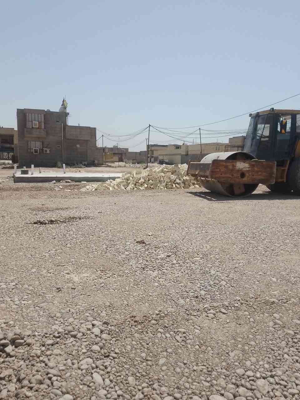 مقاولات عامه ⬇️⬇️
عروض تسليم 🔑🔑 مفتاح ( بالتقسيط والنقد والنسبه ) 
مواصفات البناء :  عملنا فقط بغداد 
🏡تاسيس شبكة مجاري 4 انج الامل الشريف المصري المسلح الاصلي ثلاث طبقات مع مراعاة الابعاد الهندسية
🏡تسليح رافت او الاساس الشريطي  بالحديد   (FF) عراقي او الفانستيل سليمانيه وحسب رقبت الزبون و بابعاد 60*40
🏡بناء الطابق الاول بالطابوق الجزيره عراقي او الاحمر ( حسب طلب)  ارتفاع50-3 م
🏡تاسيس شبكة كهرباء بوري النوعية اردني درجة اولى للسقوف والجدران بخارطة حديثة وشبكة سبورت لايت  حسب التصاميم الحديثة 
🏡تسليح السقف الاول بالحديد   ff او الفانستيل سليمانيه وحسب الاقطار 12ملم 16ملم  وصب السقف خلطة بالصب الجاهز .
🏡اطار فريم حديد للشبابيك جنل
🏡تجهيز وعمل شتايكر للسقف مع فلين 3سم ونايلون وبمواصفات درجة اولى
🏡اعمال لبخ للستائر والبيتونة والمناور 
🏡القيام بعمل البياض للجدران الداخلية درجة اولى
🏡 تغليف جدران الحمامات والمطابخ بالسيراميك حسب طلب الزبون .
🏡تاسيس شبكة ماء نوع تركي بي بي ار مسلح درجة اولى
🏡محجر السلالم المنيوم حسب رغبة صاحب الدار درجة اولى .
🏡تغليف الارضيات بورسلين ( ٦٠*٦٠)
🏡ابواب داخلية  او ابواب تركية  ( HDF) او حسب طلب الزبون.
🏡باب لمدخل المنيوم او حديد ثقيل .
🏡شبابيك المنيوم او (PVC) درجة اولى .
🏡صبغ الدار حسب اللون المختار من قبل صاحب الدارنوع *جوتن او برجر او ناشونال
🏡تجهيز وتركيب كهربائيات مع الانارة درجة اولى
🏡تجهيز وتركيب خزان ماء سعه 1000لتر مع سخان الطحان الاصلي 120لتر
🏡باب سياج خارجي حديد درجة اولى 
🏡تجهيز وتركيب مضخة ماء درجة اولى
🏡تجهيز وتركيب حمام غربي ومغاسل من نوع تركي 
🏡تركيب بايات جاهزة للسلم وحسب الون المختار من قبل صاحب الدار
🏡تاسيس منظومة ستلايت 
🏡تاسيس منضومة غاز للطباخ داخل السياج
🏡تاسيس بوري 4انج لمرشحة الطباخ الداخلي

 
✅ من الممكن التغيير في مواصفات البناء حسب طلب الزبون .

للاستفسار  اكثر الاتصال على الارقام التالية:
*********** واتساب 
                                        عملنا بغداد.
