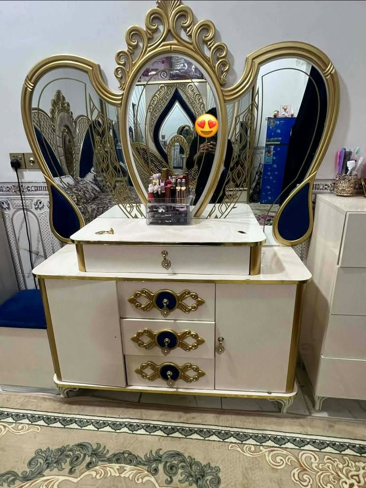 غرف نوم تركي ٩ قطع الغرفة حلوة ومرتبة وبسعر مناسب 
ناقصها بس سكك مجرات وترتيبات بسيطة 
وللاستفسار المراسلة واتساب 

العنوان قضاء الصلاحيةً 
***********
