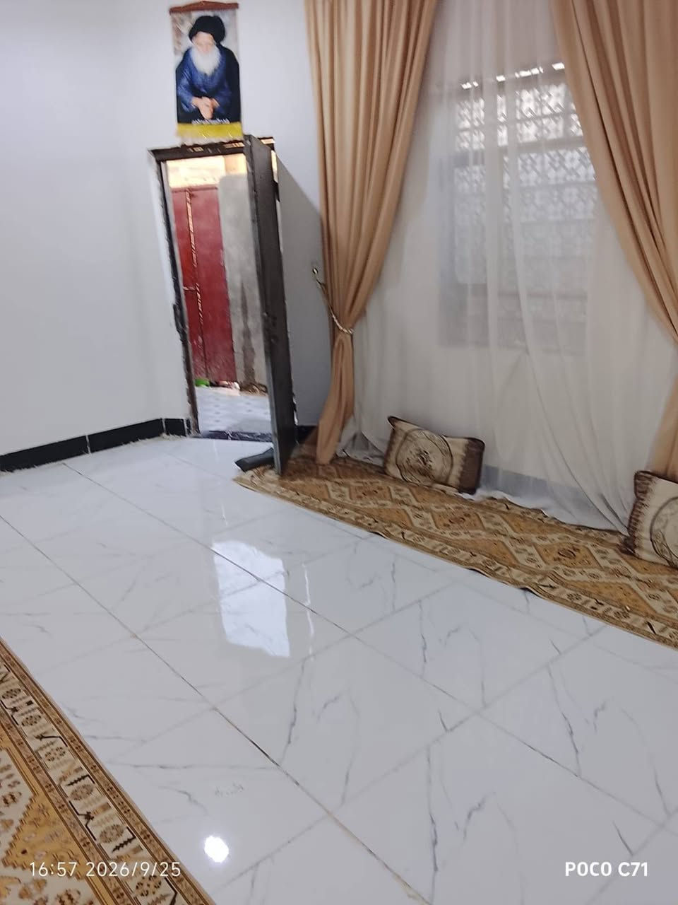 السلام عليكم بيت للبيع الحبيليه الثانيه على الحلو يم ال نياز مساحه 260 مبني 130 ومتروكه 130 بناء البيت غرفتين وصاله ومطبخ ودوانيه البيت جاهز بناء البيت بلوك السعر 47 مليون رقم ***********

نص مكتوب في الصور:
- 16:57 2026/9/25 POCO C71
- 16:56 2026/9/25 POCO C71