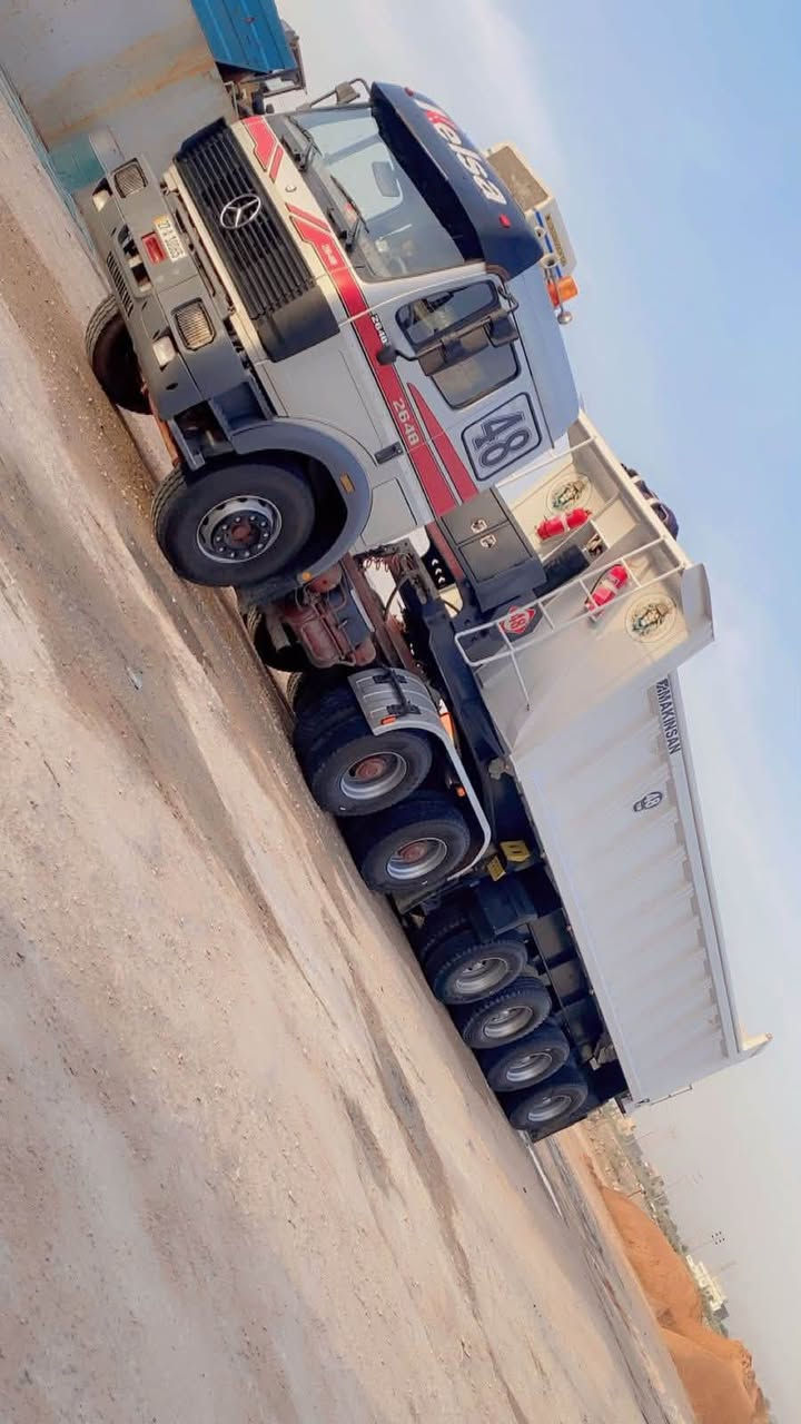 لبي موديل ٩١ مربوطه ٣ لوحات سنويه لسنة 2031 مكينه ٤٤ گير ١٦٠ عربانه تسگام جديد ماكنيسان تخم تاير تخم ويل
باقي التفاصيل ع الرقم ***********
