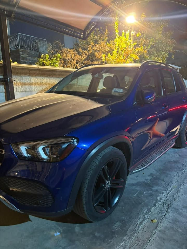السلام عليكم Gle 350 
محرك 4 سلندر 
موديل 2020 
ماشية 30 الف 
وارد أمريكي حادث دعامية خلفية شي بسيط من صندوق بدون دواخل بدون ايرباك 
مكان سيارة بغداد 
السعر 35 $ 
هاتف ***********
