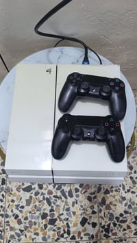 بلي فور • نضيف • ٢ جويستك