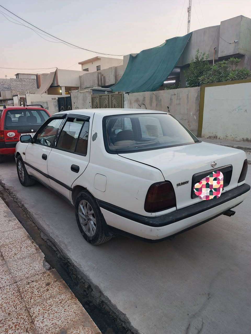 نيسان صني موديل 1991 كير ومحرك مال كصه كير توماتيك جامات كهرب رقم نينوى الماني شرط التحويل كابون ورقي بيها بس متوقف صبغ ثلاث قطع انطيك عام تبريد جان شغال يمكن بيها ليك سنويه 28 السعر 42 وبيها مجال عنوان حي الزهراء قرب دكاكين السبعه غير متواجد على فيسبوك أتصل وتدلل  *********** ،))))(((***********
