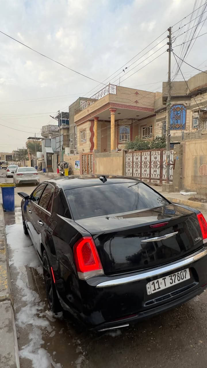 اوباما 2016 اصل رقم بغداد بسمي تحويل شوكت متريد
السعر 160 ورقه 💵 بيها مجال
السيارة فئة C فول مواصفات
بنوراما كشنات جلد داخل عسلي
كير ومحرك وحداديه وتبريد وتخم تاير كله جديد 
السيارة جاهزه من كلشي 
ويل كب حجم ١٨ عنكبوت حالياً بيها
حادثه التكمه الاماميه مال السايق وربع القماره صبغ والجاملغ مال السايق بي صبغ
مكفوله من الكص واللحيم 
البجم كبس 
ماشيه 200 الف 
مكاني البصرة 📍***********
