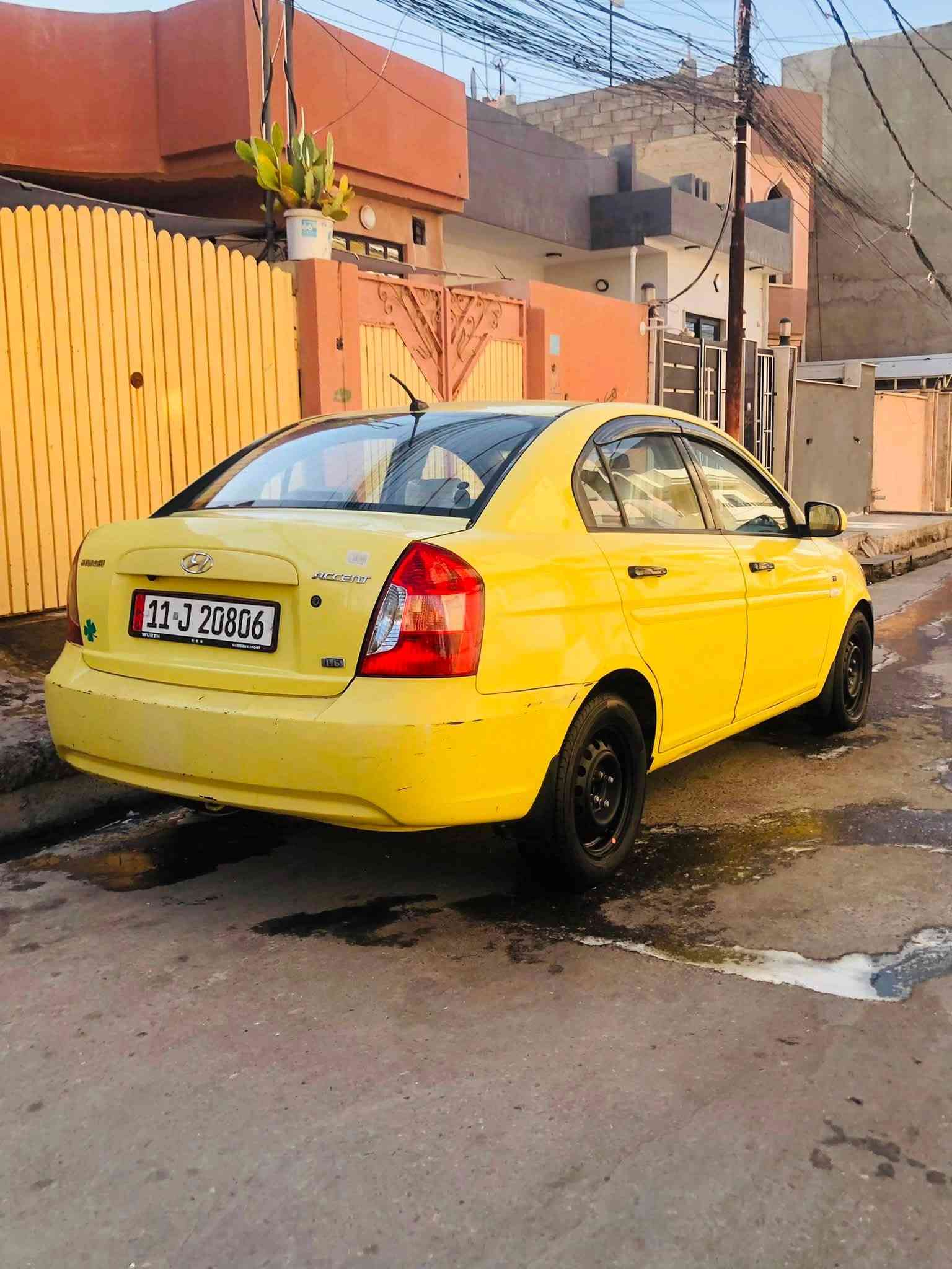 السلام عليكم
اكسنت للبيع 

موديل ٢٠١١

شركه العامه ليموني اصلي 

سياره خير من الله 

ضرر بيها التكمه مال سايق بيها معجون خفيف 

فقط 

شاشه كامره اجدي 

سماعات 

مكينه كير شرط 

تحكمات ستيرن 

تايات جديد 

تبريد ثلج 

رقم بغداد اجنبي 

السعر 80 وبيها مجال

 الرقم *********** بس واتساب
